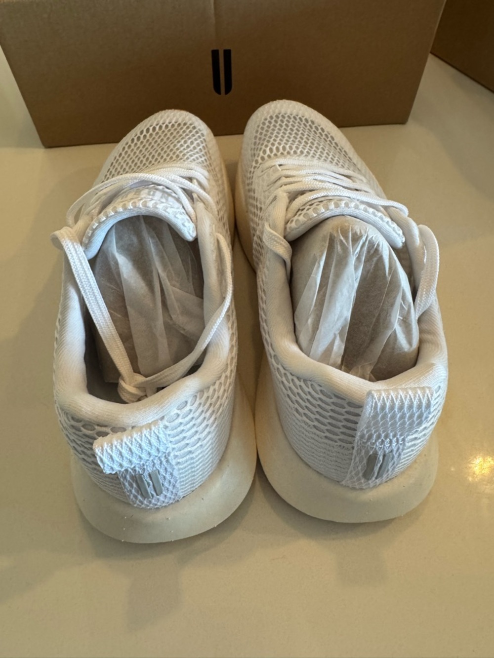 NOBULL Drive Mesh Sneaker in White Gum, size 8 - Picture 7 of 8